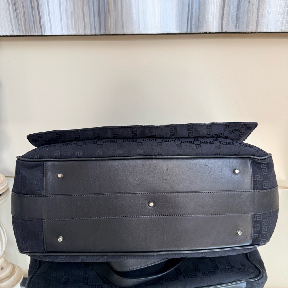 Versace Black Shoulder Bag - Picture 5 of 16
